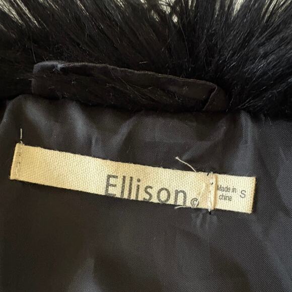 Mob Wife Faux Fur Vest Women’s S Y2K Whimsigoth Rave Grunge Black Fringes - Picture 4 of 9